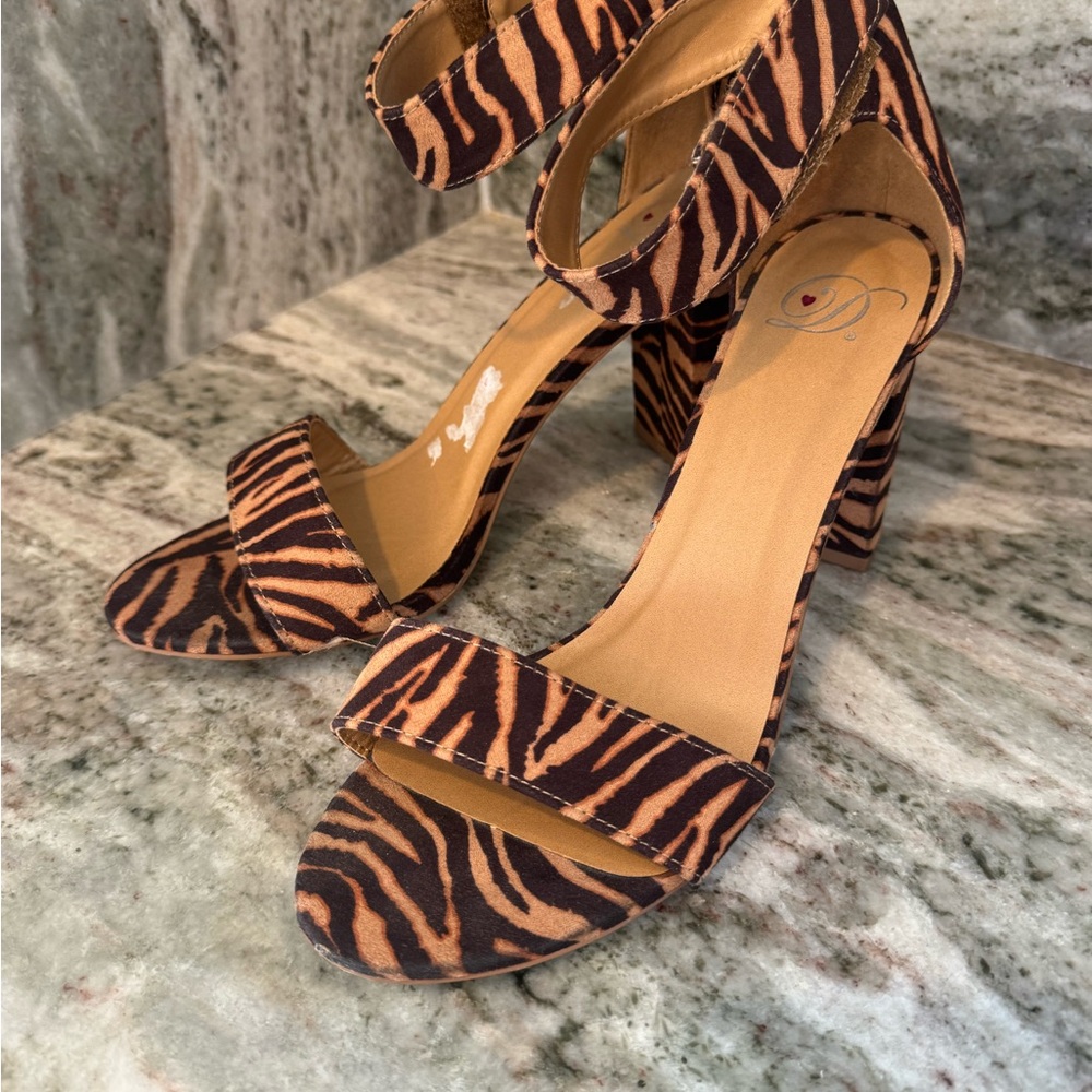 Women's Zebra Print Block Heel Sandals